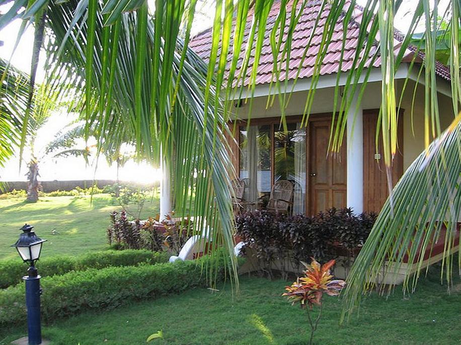 Aquasserenne Kollam Extérieur photo